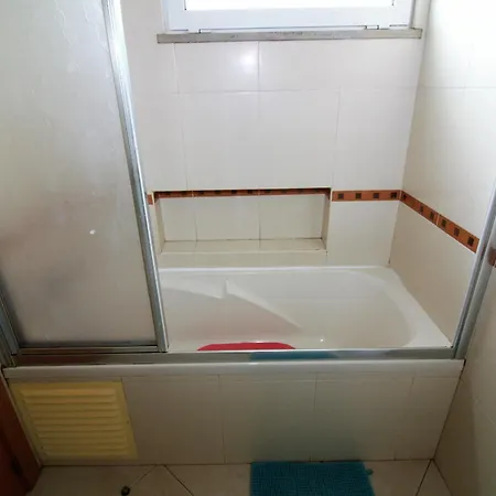 Waves View- Albufeira